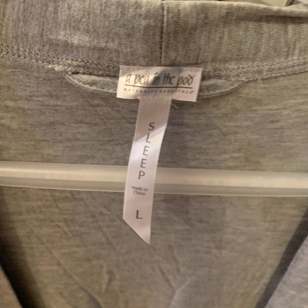 Maternity sleepwear set - Picture 7 of 8